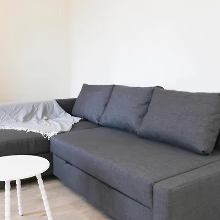 Bright On The Outskirts Of Paris Apartamento Clichy